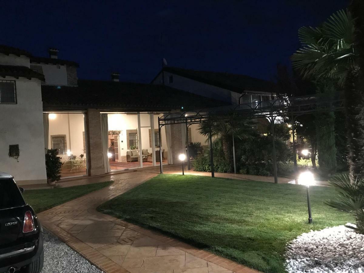 كستليوني ديلي ستفييرا B&B Corte Delle Rose المظهر الخارجي الصورة